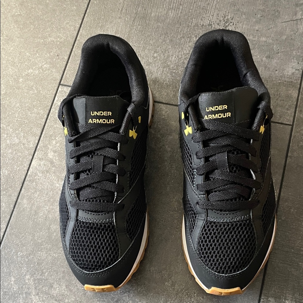 Under Armour Men's Athletic Shoes in Black and Gold